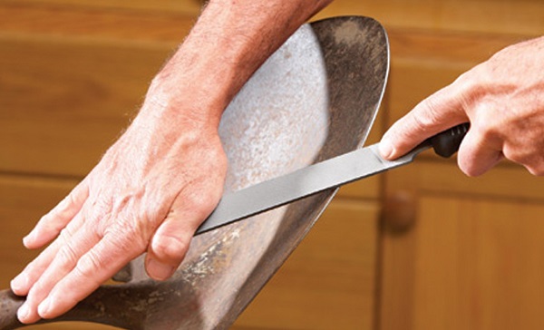 Как правильно заточить лопату?