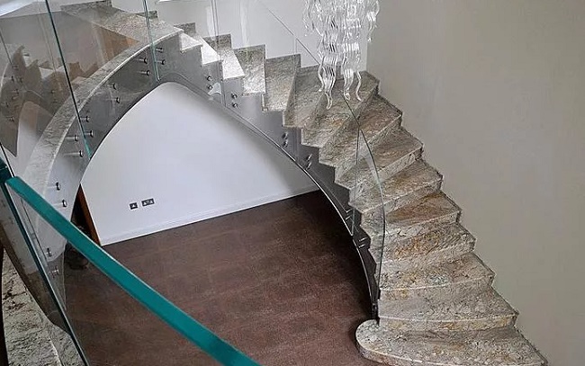 Красивые варианты лестниц на второй этаж для частного дома